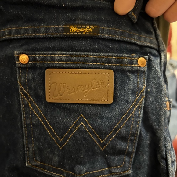 dark wash strait vintage jeans💋 - Picture 7 of 8